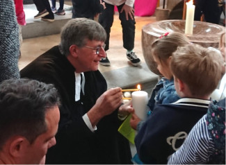 Tauferinnerung in der Minikirche